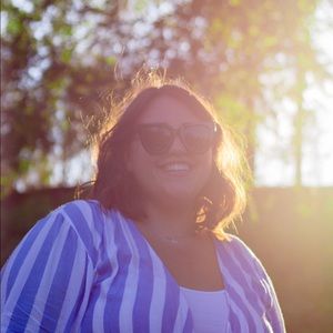 Meet your Posher, Shelby